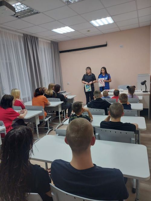 В приюте «Надежда» прошла беседа о важности безопасности на дорогах