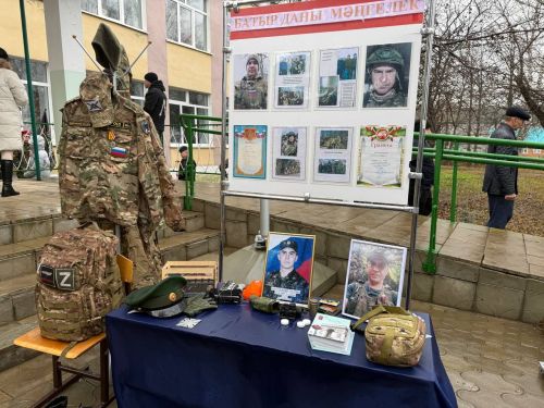 В Куюк-Ерыксинской школе открыли мемориальную доску герою-земляку