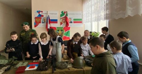 Учащиеся Олуязского лицея встретились с бойцом СВО