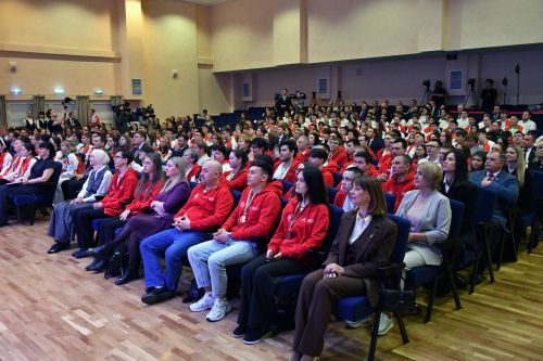 Призеры чемпионата «Профессионалы» из Мамадыша побывали на встрече с Раисом РТ