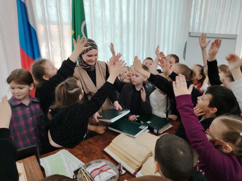 Мамадышские школьники познакомились с работой ЗАГСа на уроке «Семьеведение»