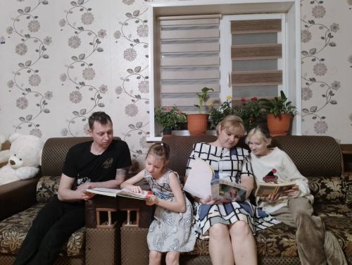 Мамадышская семья поделилась, как чтение помогает добиться успехов