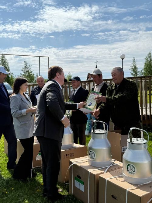 Мамадышские фермеры получили доильные аппараты по новой программе поддержки