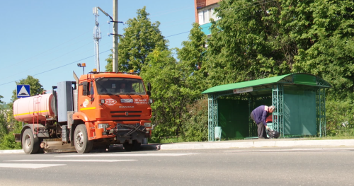 Работники предприятия «Мамадыш ЖКУ»  приводят в порядок зелёные зоны города
