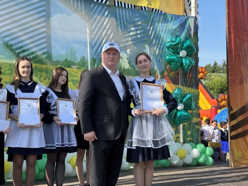 В Мамадыше чествовали лучших учащихся