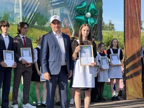 В Мамадыше чествовали лучших учащихся