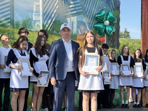 В Мамадыше чествовали лучших учащихся