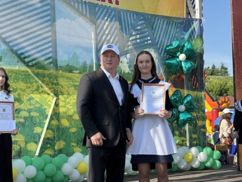 В Мамадыше чествовали лучших учащихся