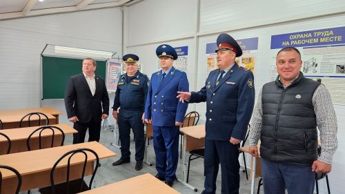 В колонии-поселении № 17 Татарстана открыли новую швейную мастерскую