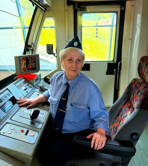 В метро Казани начала работу первая женщина-машинист