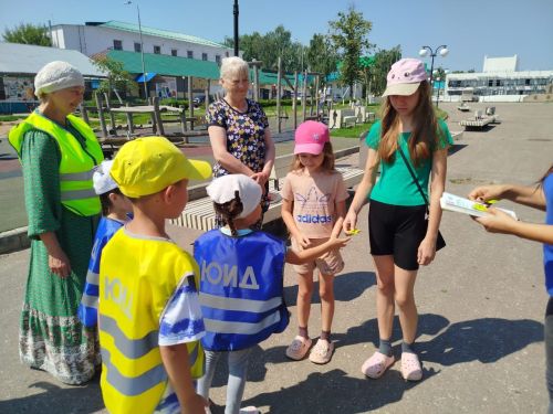Акция «Пешеход, будь заметным на дороге!» прошла в Мамадыше