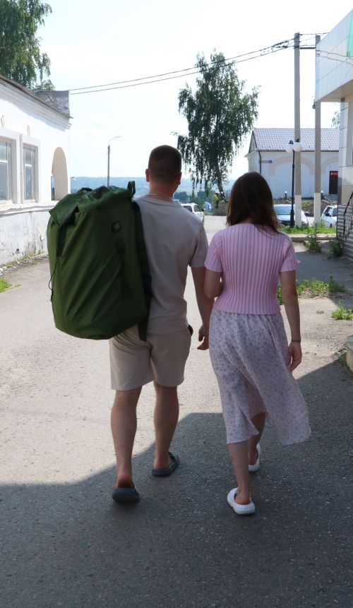 Глава района встретился с участником СВО, вернувшимся в отпуск