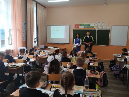 В городской школе №1 прошли профилактические беседы по ПДД
