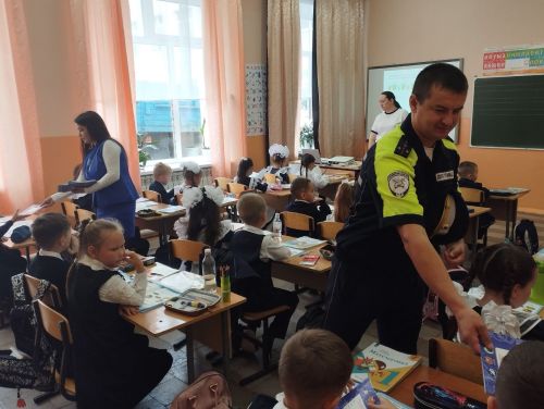 В городской школе №1 прошли профилактические беседы по ПДД