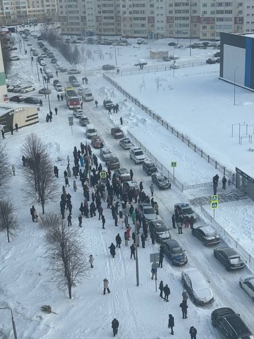 Возбуждено дело после нападения подростка на работницу школы в Нижнекамске