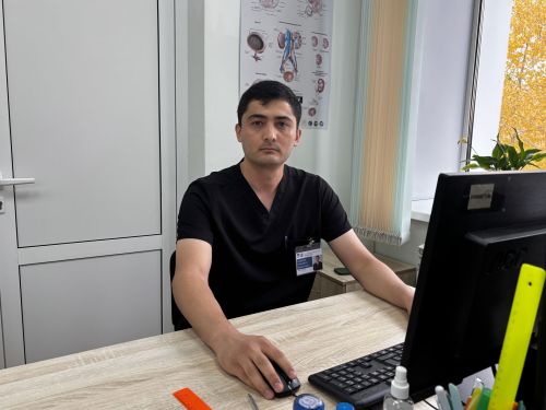 Врач, для которого Мамадыш стал домом: история уролога Омаджона Шодиева