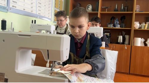 В Среднекирменской школе продолжается работа по оказанию помощи участникам СВО