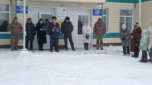 В Тавелях открыли мемориальную доску в память о погибшем участнике СВО