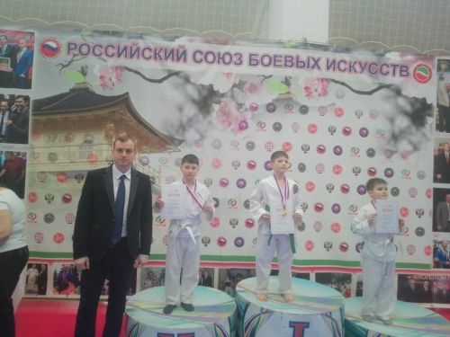 Более 20 наград завоевали мамадышцы на Чемпионате Татарстана по Кобудо