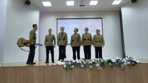 В политехническом колледже Мамадыша поздравили защитников и женщин