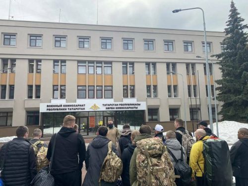 Бойцов Африканского корпуса проводили из Казани на трехмесячную подготовку