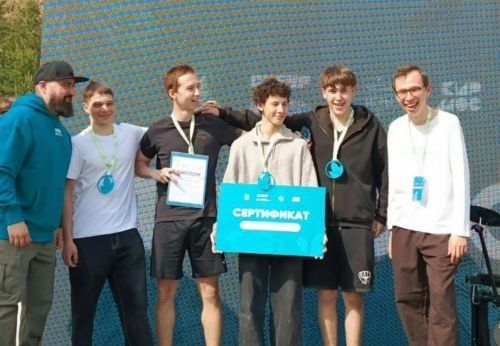 Мамадышские школьники награждены сертификатом на отдых в глэмпинге