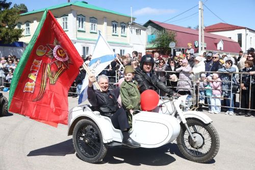В Мамадыше прошёл парад Подбеды