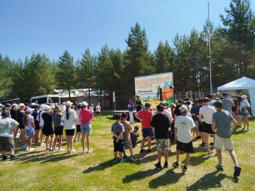 Юным мамадышцам в лагере «Интеллект» напомнили ПДД и подарили световозвращатели