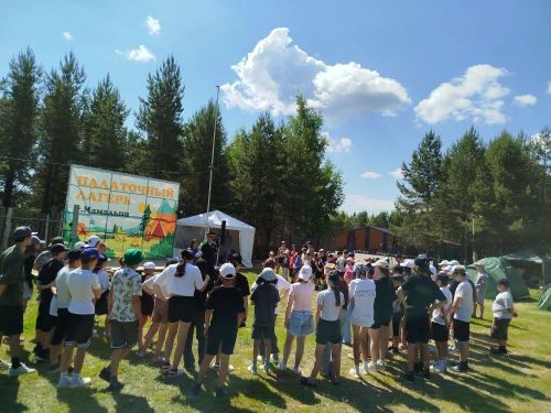 Юным мамадышцам в лагере «Интеллект» напомнили ПДД и подарили световозвращатели