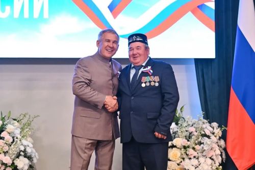 Серебряный волонтёр из Мамадыша получил медаль «100 лет ТАССР»