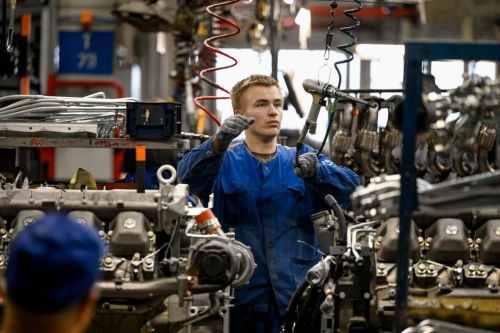 Студенты Татарстана заработают на КАМАЗе и АЭС в Египте этим летом