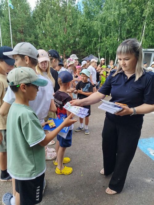В Мамадыше прошёл конкурс рисунков на асфальте по ПДД