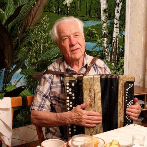 Полвека с музыкой: ветеран педагогического труда Ракип Мерзин отметил 90-летие