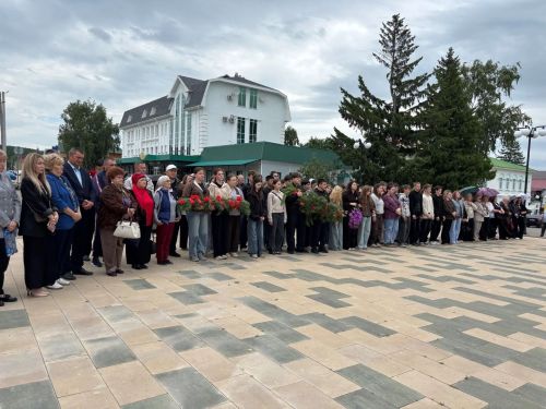 В Мамадыше почтили память героев в День скорби