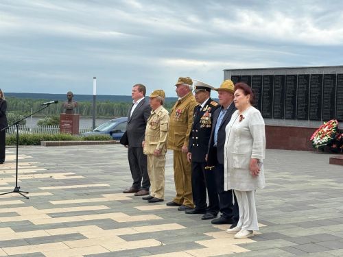 В Мамадыше почтили память героев в День скорби