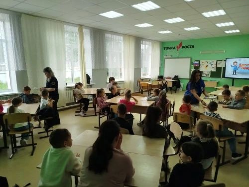 В Мамадыше автоинспекторы провели для детей «Дорожную Азбуку»