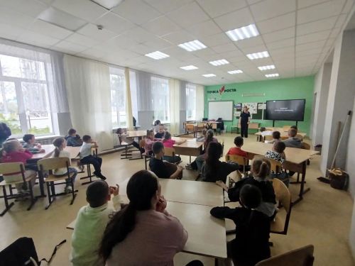 В Мамадыше автоинспекторы провели для детей «Дорожную Азбуку»