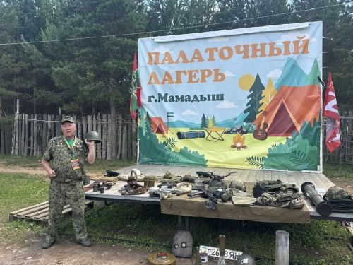 В детском лагере прошла встреча с ветераном-пограничником