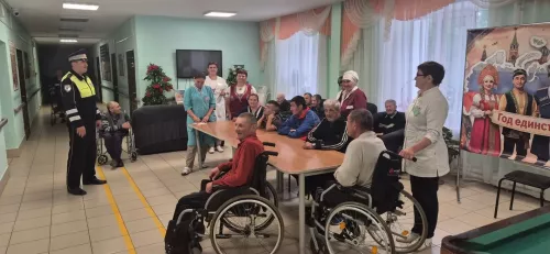 Начальник Госавтоинспекции Мамадыша провел урок БДД в доме-интернате для пожилых