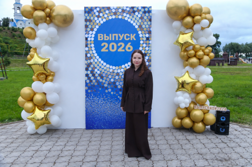 В Мамадышском районе еще одна выпускница стала двукратной стобальницей