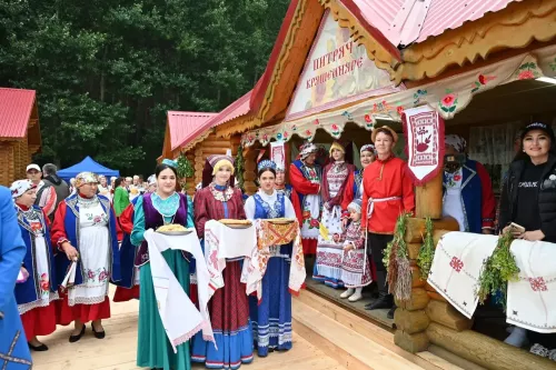 Марат Ахметов благодарит организаторов Питрау за сохранение культурного наследия