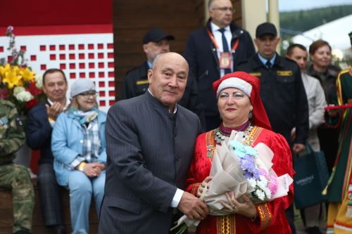 Государственные и ведомственные награды вручили на «Питрау-2026»