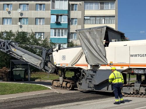 В Мамадыше запустили сезон дорожных работ на улицах Азина и Ленина