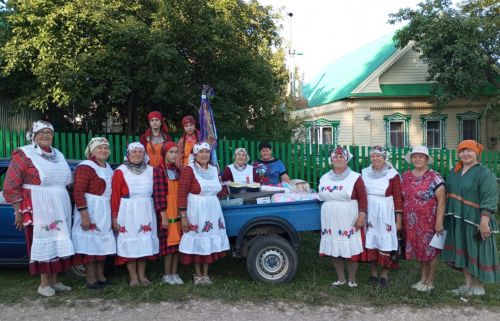 В Юкачах прошёл обряд «Сбор подарков»