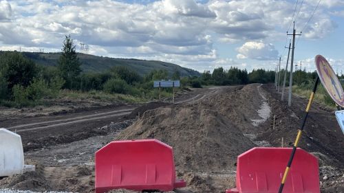 В поселке Закамский Мамадышского района начался долгожданный ремонт дороги