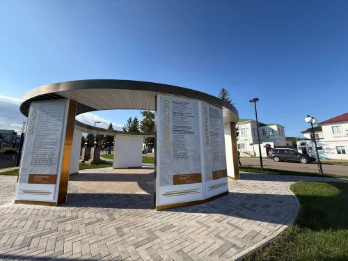 На Аллее Славы в Мамадыше появились панно с историей района