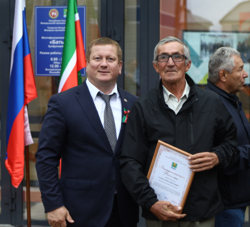 Глава Мамадышского района поздравляет строителей с профессиональным праздником