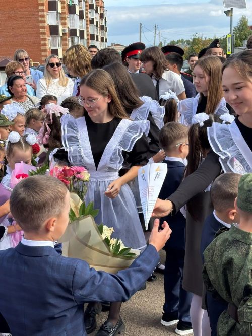 Фоторепортаж: как прошли линейки 1 сентября в Мамадышском районе