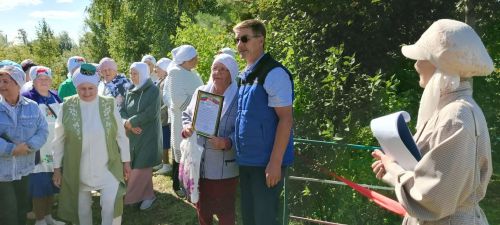 Обновлённый родник в Кемеш Куле стал поводом для большого сельского праздника