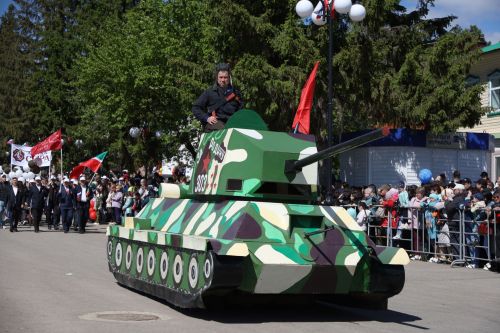 В Мамадыше прошел Парад Победы